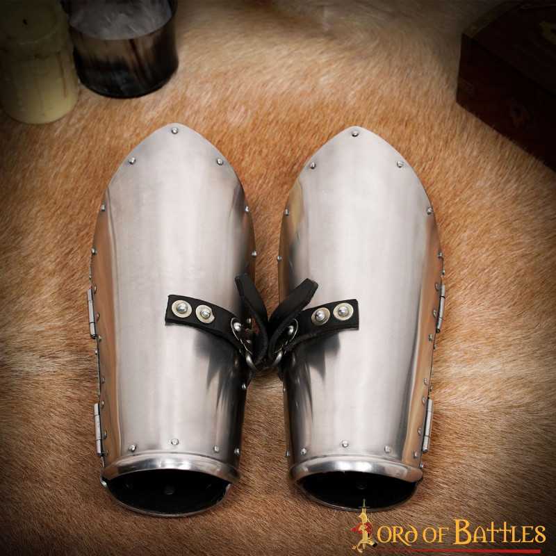 Protection pour armes guerrières Armure de bras médiéval réalisée à...