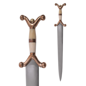 Espada corta celta, 3 ° - 2 ° Siglo B.C., con vaina de cuero  - 1